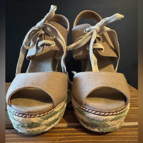 Tory Burch Espadrilles Wedges - Picture 4 of 12